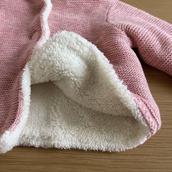 Baby Gap Girl's Size 6-12 mos Bear Sherpa Lined Hoodie Pink Cameo NWT - Picture 2 of 7